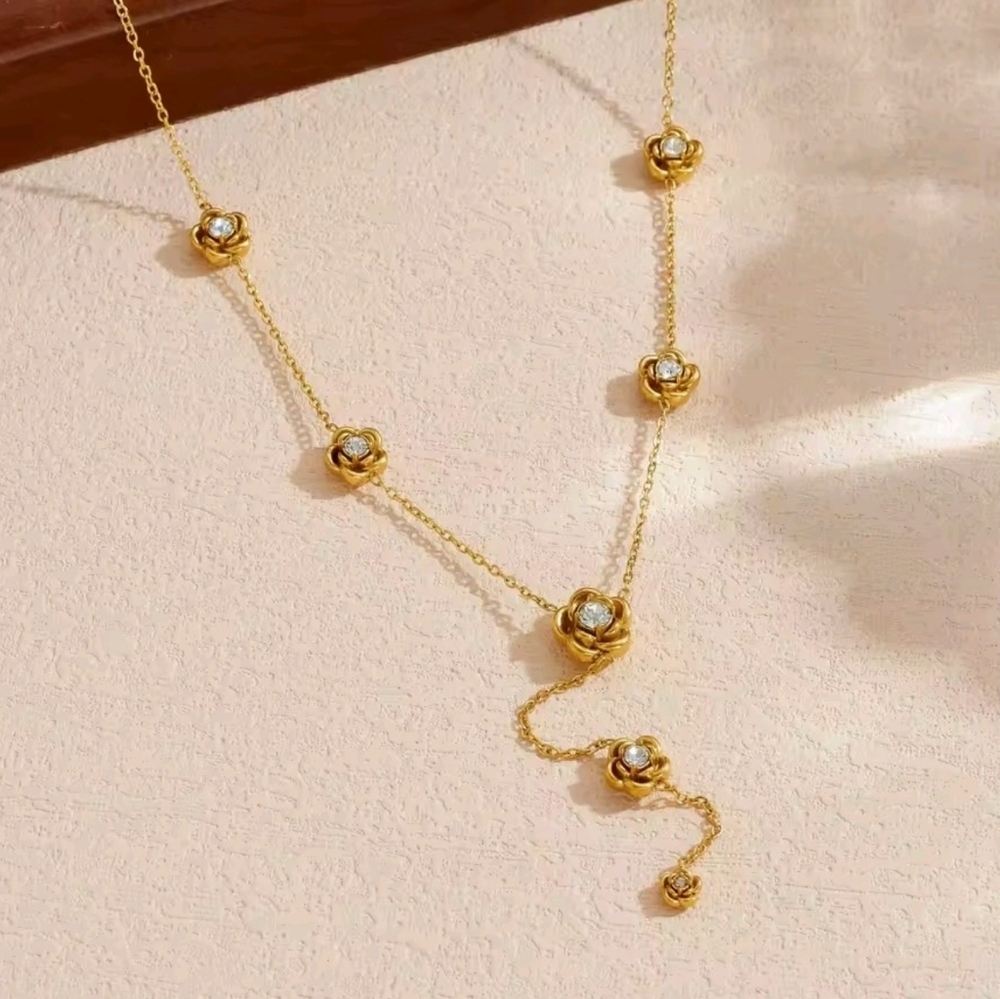 โ18k Gold Plated Rose Lariat Necklace 316L Stainless Steel Floral Zircon Jewel